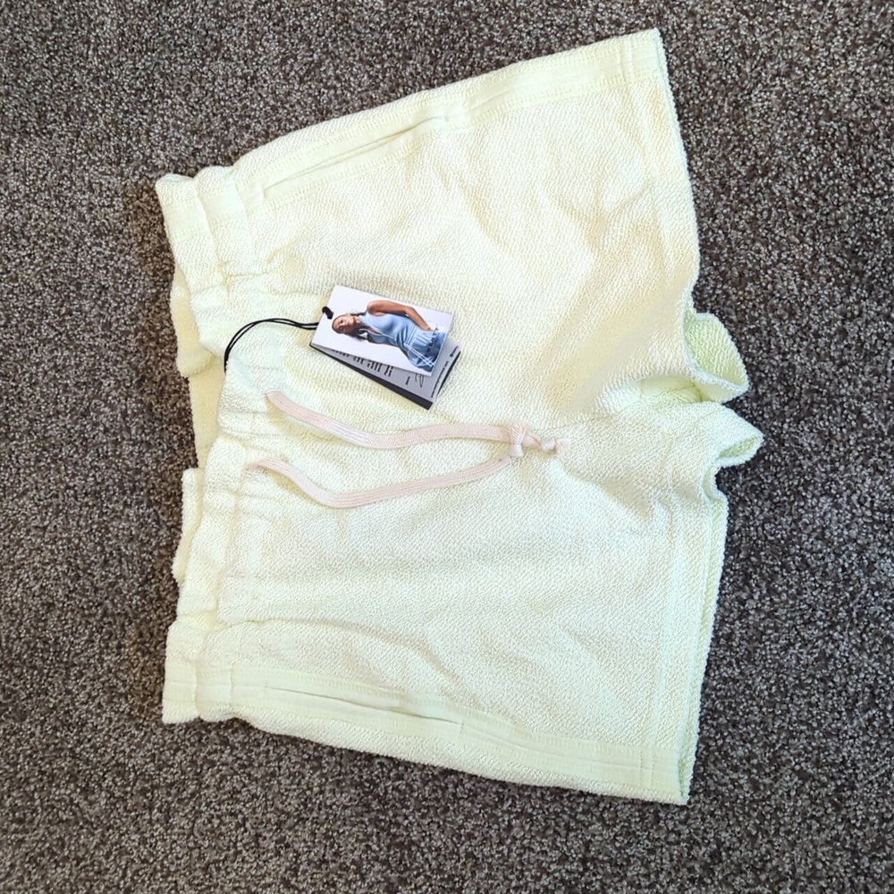NWT Twenty Montreal Yellow Shorts XS